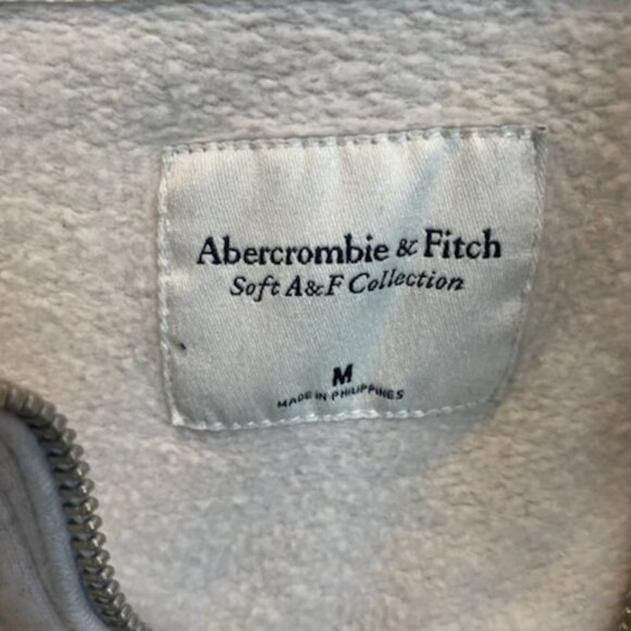 Abercrombie & Fitch Soft Fleece Cropped Quarter Zip Sleeveless Size Medium - Picture 2 of 4